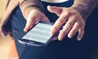 Control your Android phone easily with one hand with these 9 tips