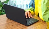 Experience fast Google Pixelbook Go: Simple, light, smooth typing, price to consider
