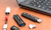 Experience USB Flash Drive, the data manager for USB on Windows 10