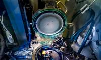 Glowing silicon: The key to big strides in the semiconductor industry