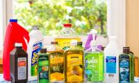 How to clean window blinds fast without creating slime or clouds of dust