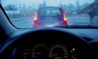 How to handle frosted glass, blurry mirror for drivers when it is raining