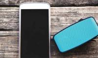 How to turn old Android phones into smart speakers
