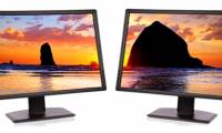 How to use multiple computer monitors at the same time effectively