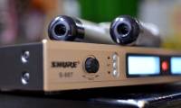 Instructions for connecting wireless microphones to amplifiers