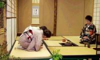 Learn how to be humble in Japanese tea ceremony art