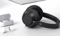 Microsoft plans to produce headsets with integrated fingerprint sensors, which support Microsoft account login