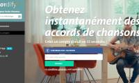 The application automatically finds song chords and YouTube videos