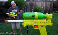 The giant water gun fired off the water at a speed of 437 km / h