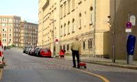 This man easily fooled Google Maps with 99 phones