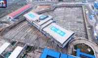 Watch out for Chinese people moving the 30,000-ton bus stop to make way for the new train