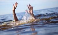 What happens inside the human body when it is about to drown?