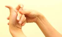 What happens when we break our fingers 'cracked'?