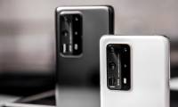 Why is the camera sensor size on a smartphone more important than the number of 'dots'?