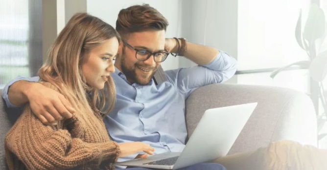 images 1 of 4 Ways to Use the Internet to Grow Your Business