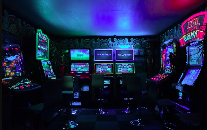 Picture 1 of Choosing the right blend of old and new for an amazing retro games room