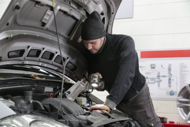 images 1 of Here's What To Do When The Check Engine Light Comes On