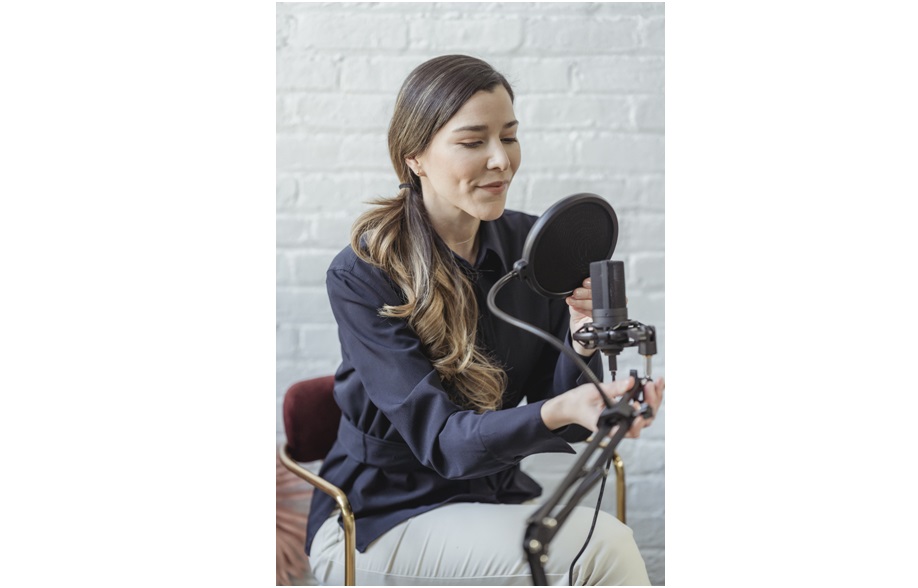 Picture 2 of The Latest Innovation in Audio Recording and Streaming Microphone Technology