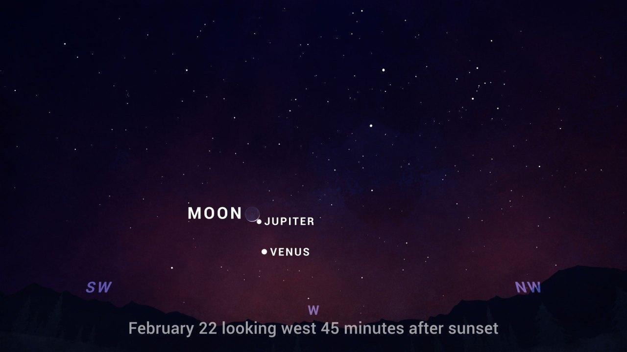 Picture 3 of What planet is next to the moon tonight