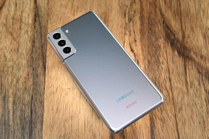Detailed photo of Samsung Galaxy S21 5G Picture 8