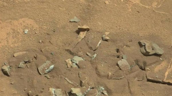 Detecting strange objects like alien coffins on Mars Picture 9