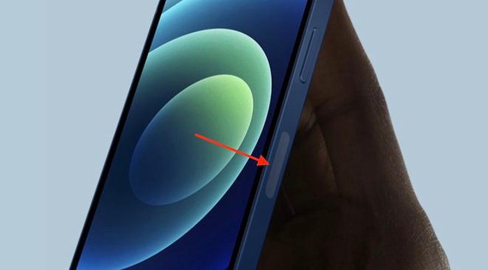 Explanation in strange details on iPhone 12 Picture 1