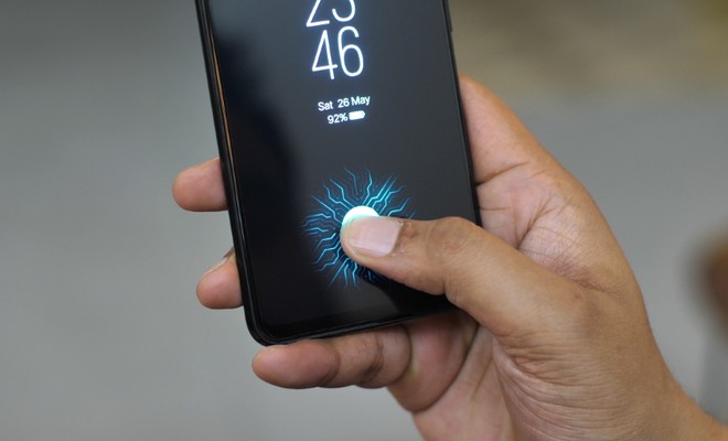 How does the in-display fingerprint sensor work? Picture 2
