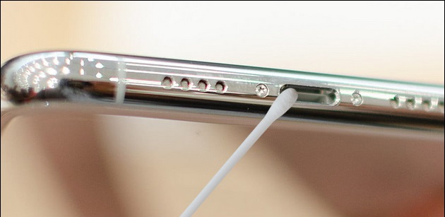 How to fix iPhone not charging Picture 2