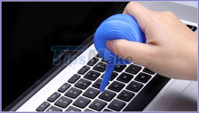 How to properly clean the laptop Picture 5