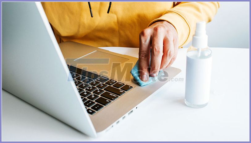 How to properly clean the laptop Picture 9