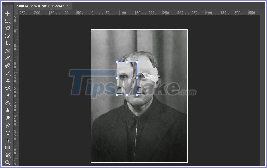 How To Restore Old Photos In Photoshop - TipsMake.com