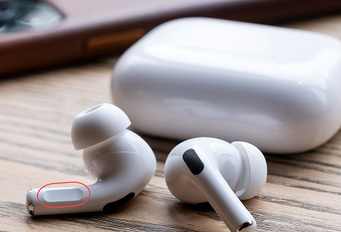 How to turn on noise cancellation of AirPods Pro headphones Picture 7