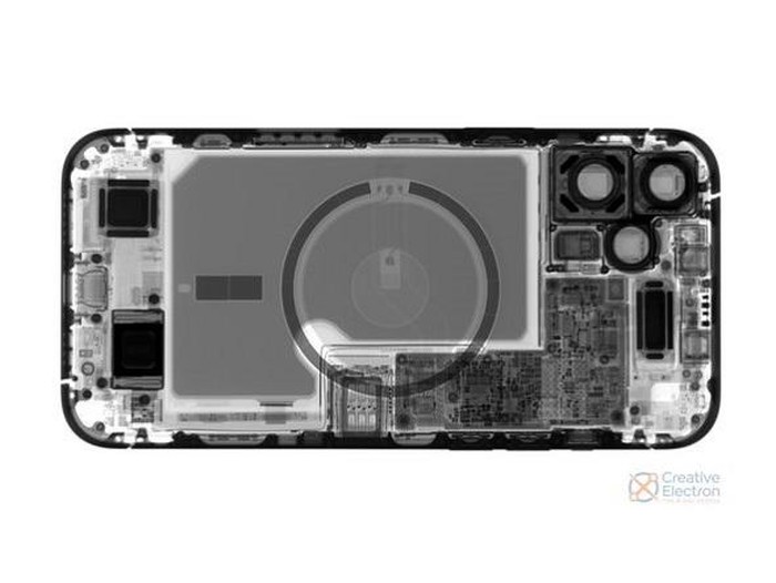Inside the iPhone 12 Pro Max Picture 2