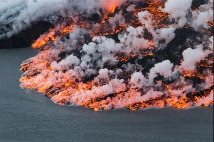 See active volcanoes around the world Picture 4