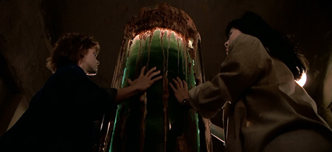 Top 10 Scariest Horror Movies in Halloween season that will make you have nightmares Picture 4