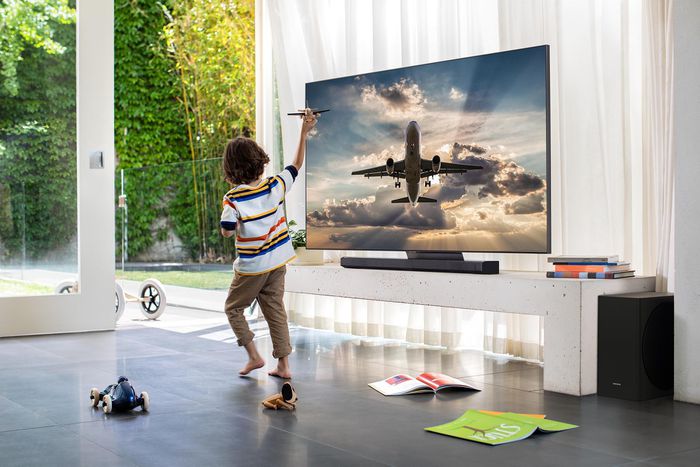 Top 3 best 8K TVs in 2020 Picture 3