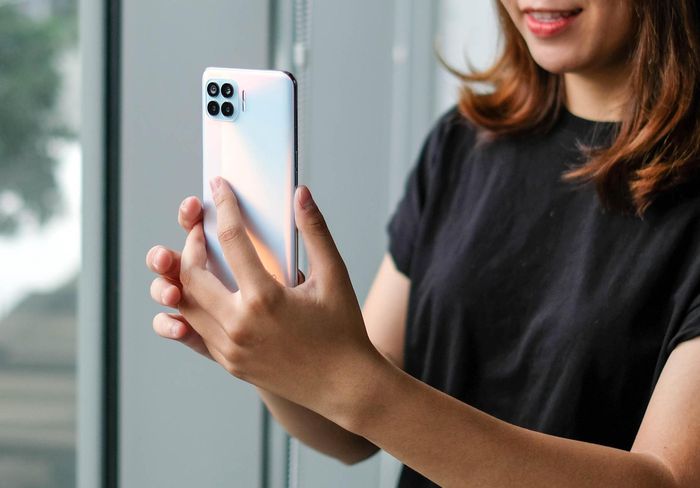 Cheap smartphone, high capacity battery Picture 4