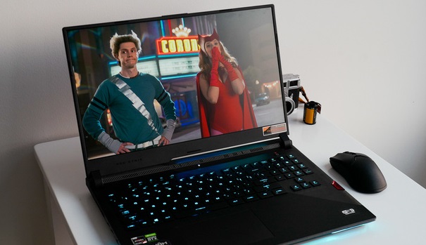 Experience a laptop running ASUS RTX 3080 graphics card Picture 15