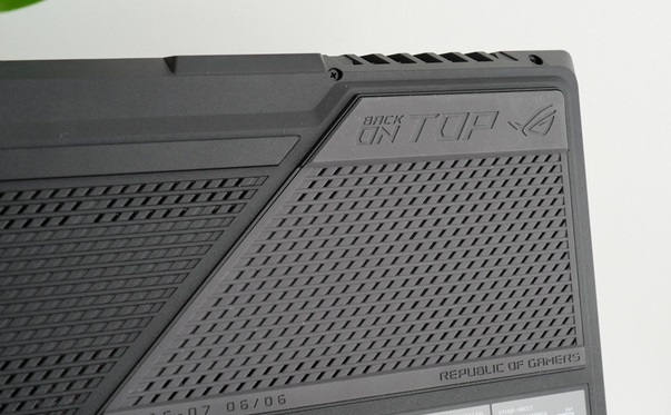 Experience a laptop running ASUS RTX 3080 graphics card Picture 18