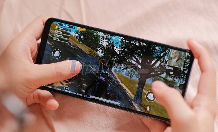 Factors that help Galaxy M32 score: The best screen in the segment, huge 6000mAh battery... Picture 10