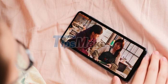 Factors that help Galaxy M32 score: The best screen in the segment, huge 6000mAh battery... Picture 6