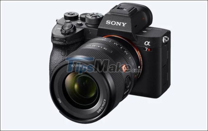 Full-Frame FE 33MM F1.4 GM lens from Sony Picture 1