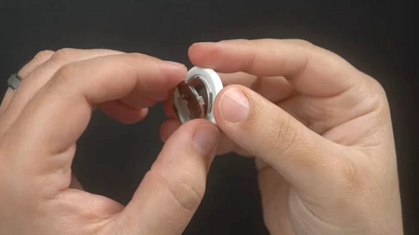 How to check the AirTag battery Picture 4