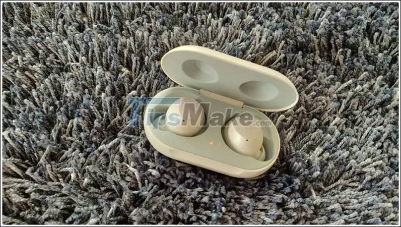 Instructions on how to connect Galaxy Buds headphones with Galaxy Watch Picture 1