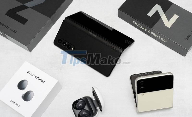 On hand Galaxy Z Fold3/Z Flip3 just launched: Elegant and sophisticated design, hidden camera under the screen, integrated S Pen Picture 1