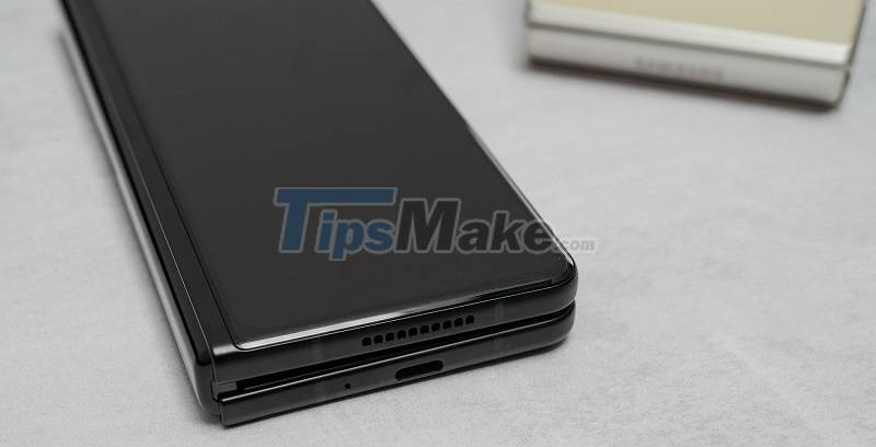 On hand Galaxy Z Fold3/Z Flip3 just launched: Elegant and sophisticated design, hidden camera under the screen, integrated S Pen Picture 8