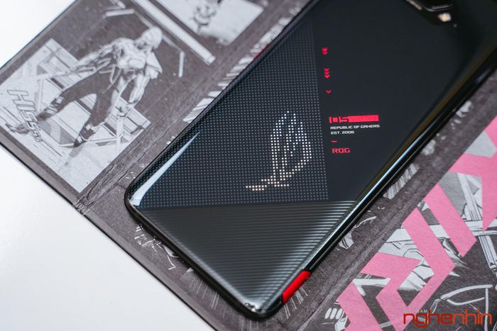Review ASUS ROG Phone 5 Picture 2