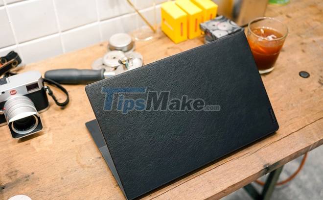 Review of Lenovo YOGA Slim 9i laptop Picture 2