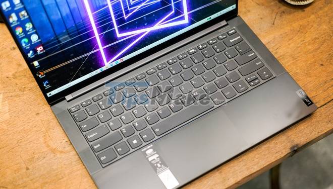 Review of Lenovo YOGA Slim 9i laptop Picture 6