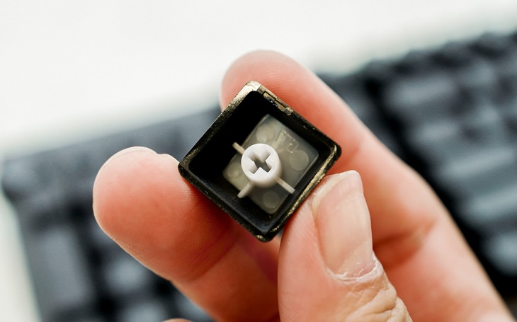 Review Razer Huntsman V2 Analog mechanical keyboard phím Picture 10